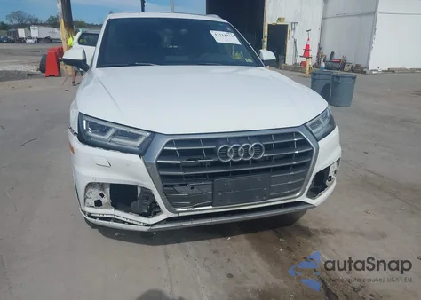 2018 Audi Q5 2.0T Premium/2.0T Tech Premium z USA, uszkodzony, nr VIN WA1BNAFY2J2024247